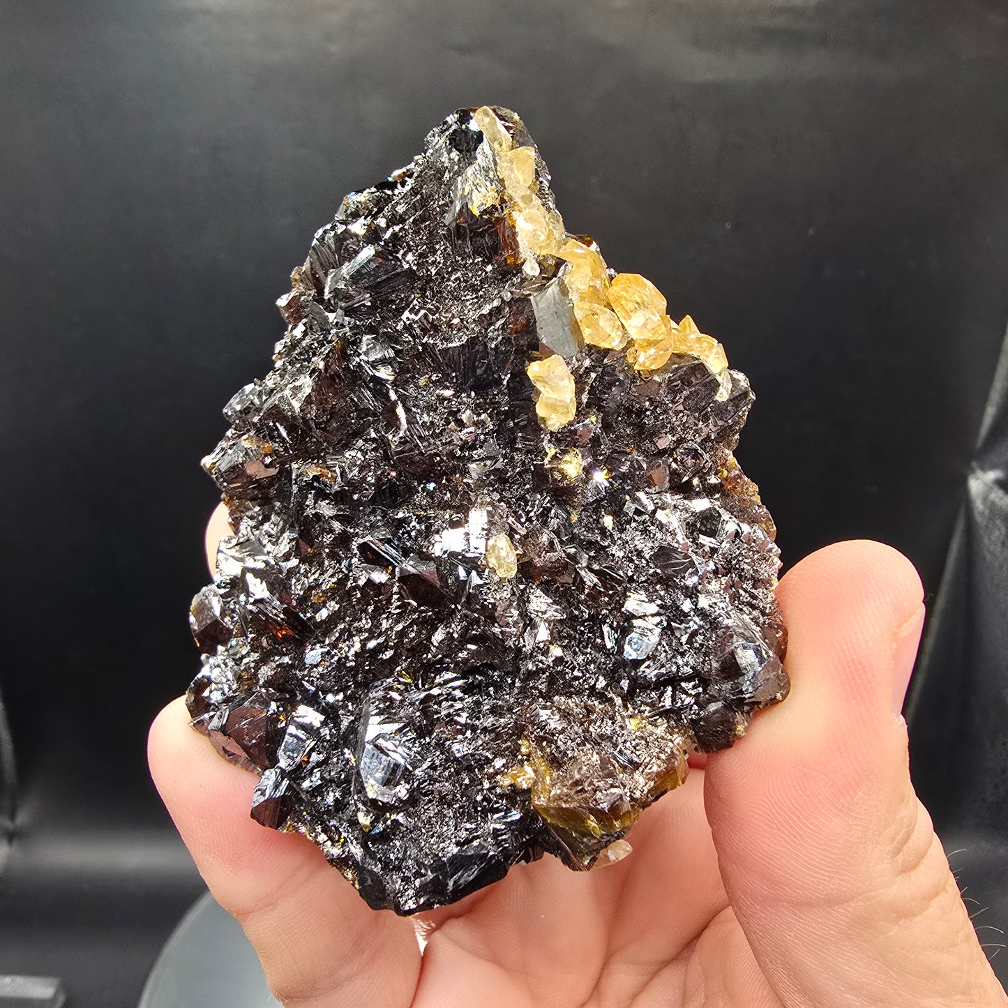 Sphalerite w calcite from Elmwood Mine Tennessee