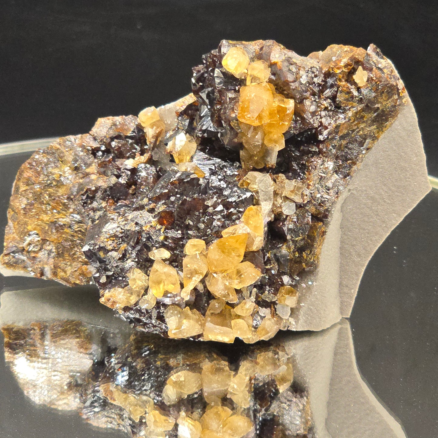 Sphalerite w calcite from Elmwood Mine Tennessee