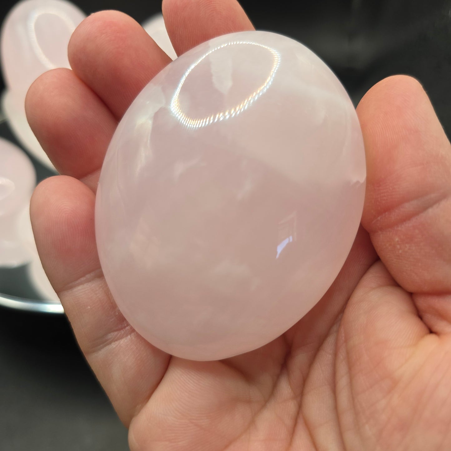 Mangano calcite palm stone