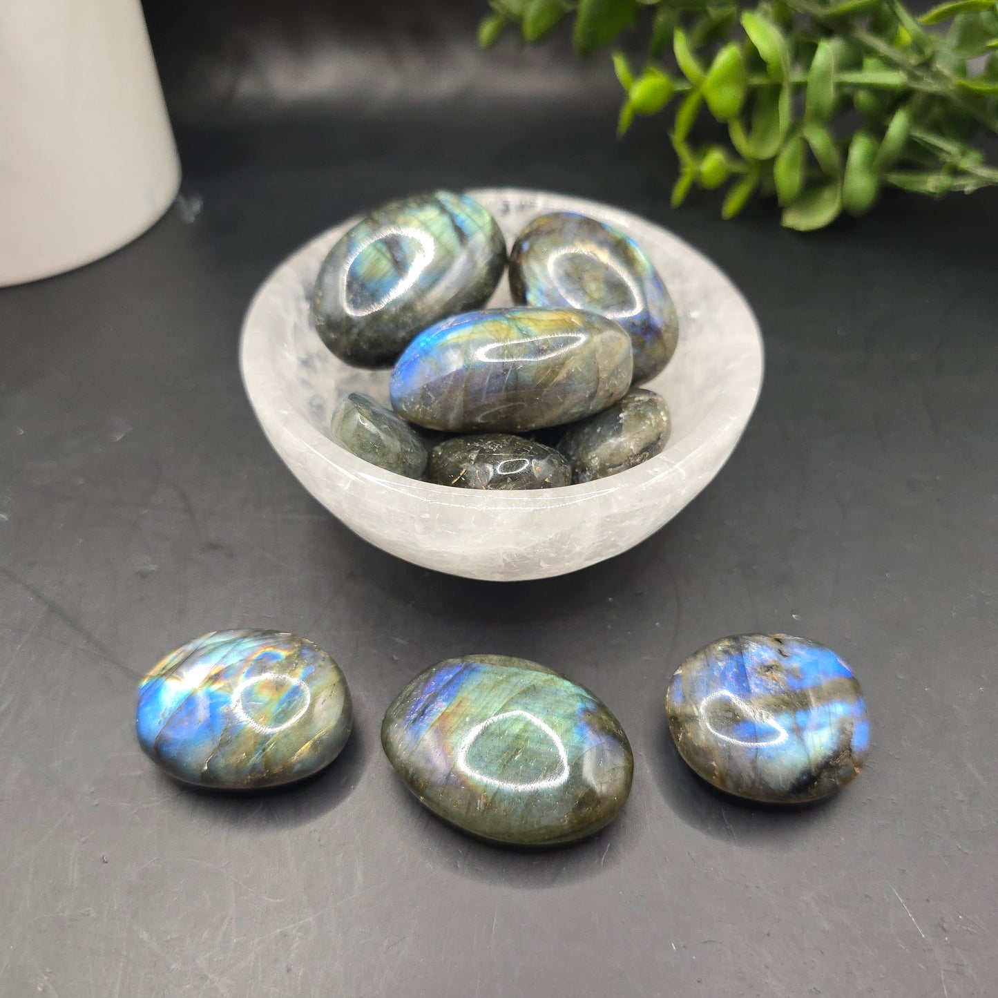 Labradorite pebble