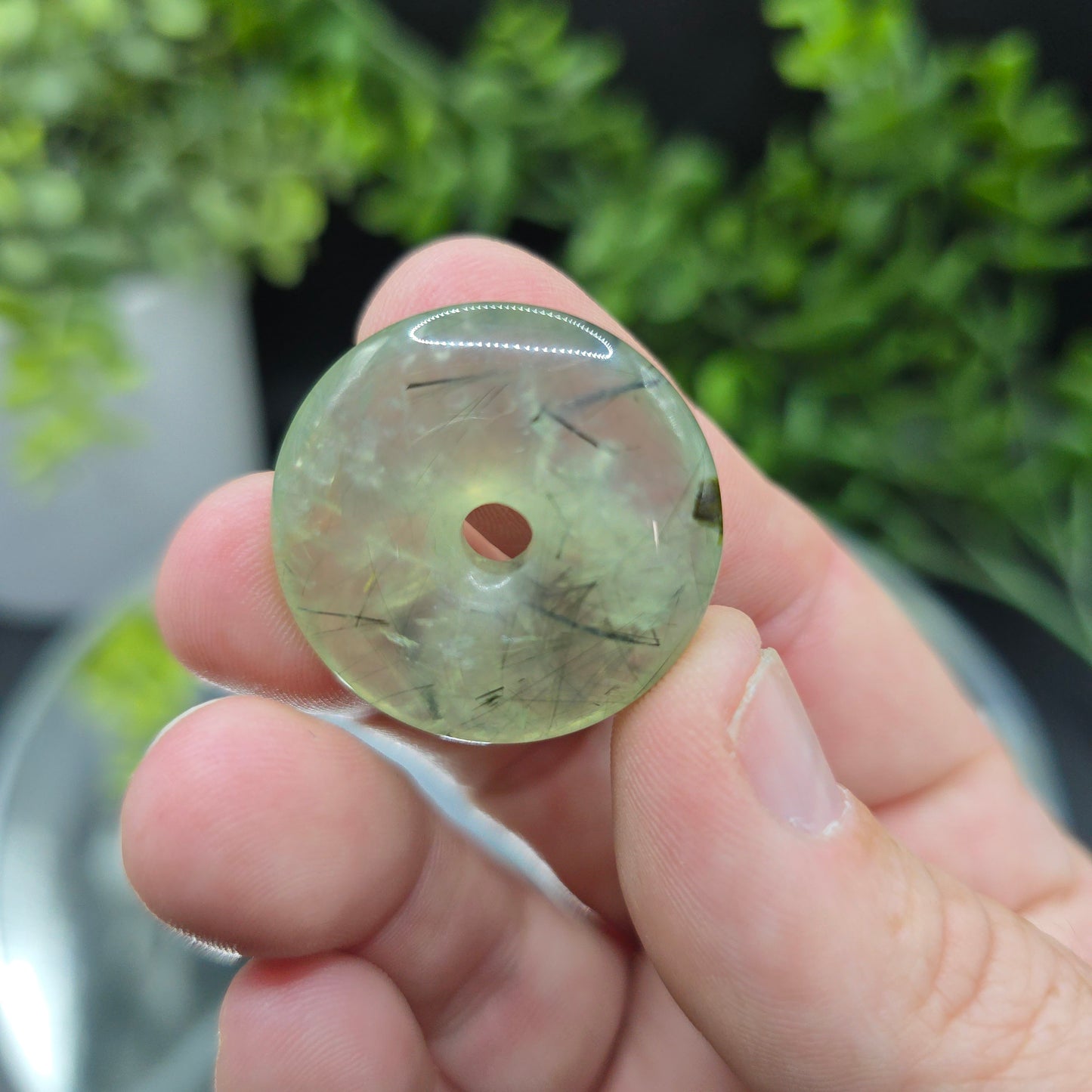 Prehnite donut