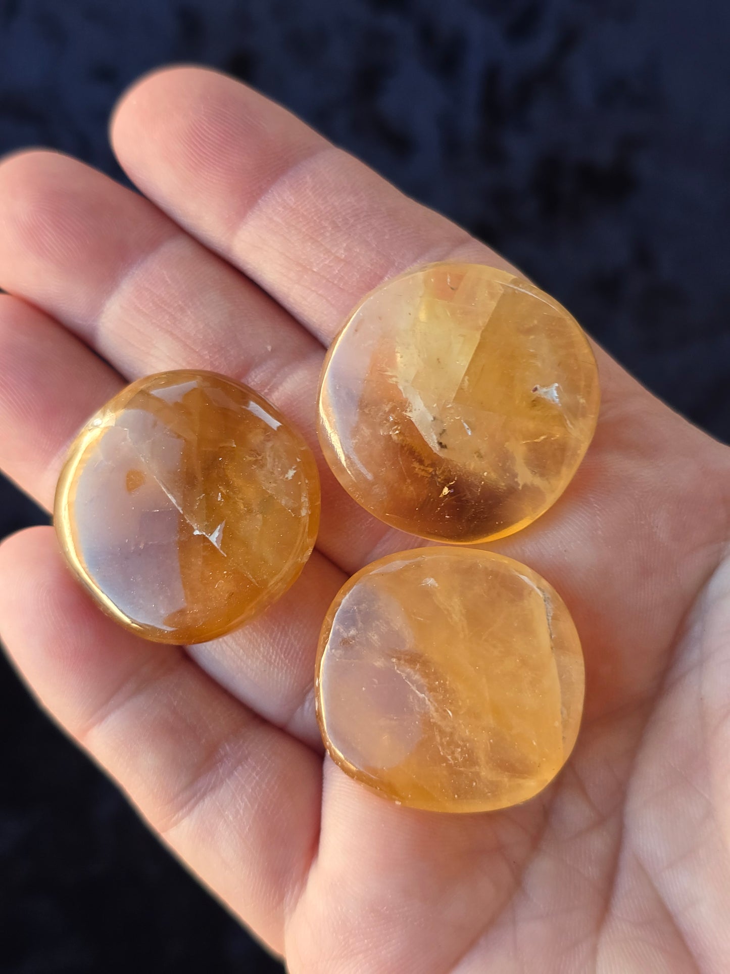 Optical calcite coin