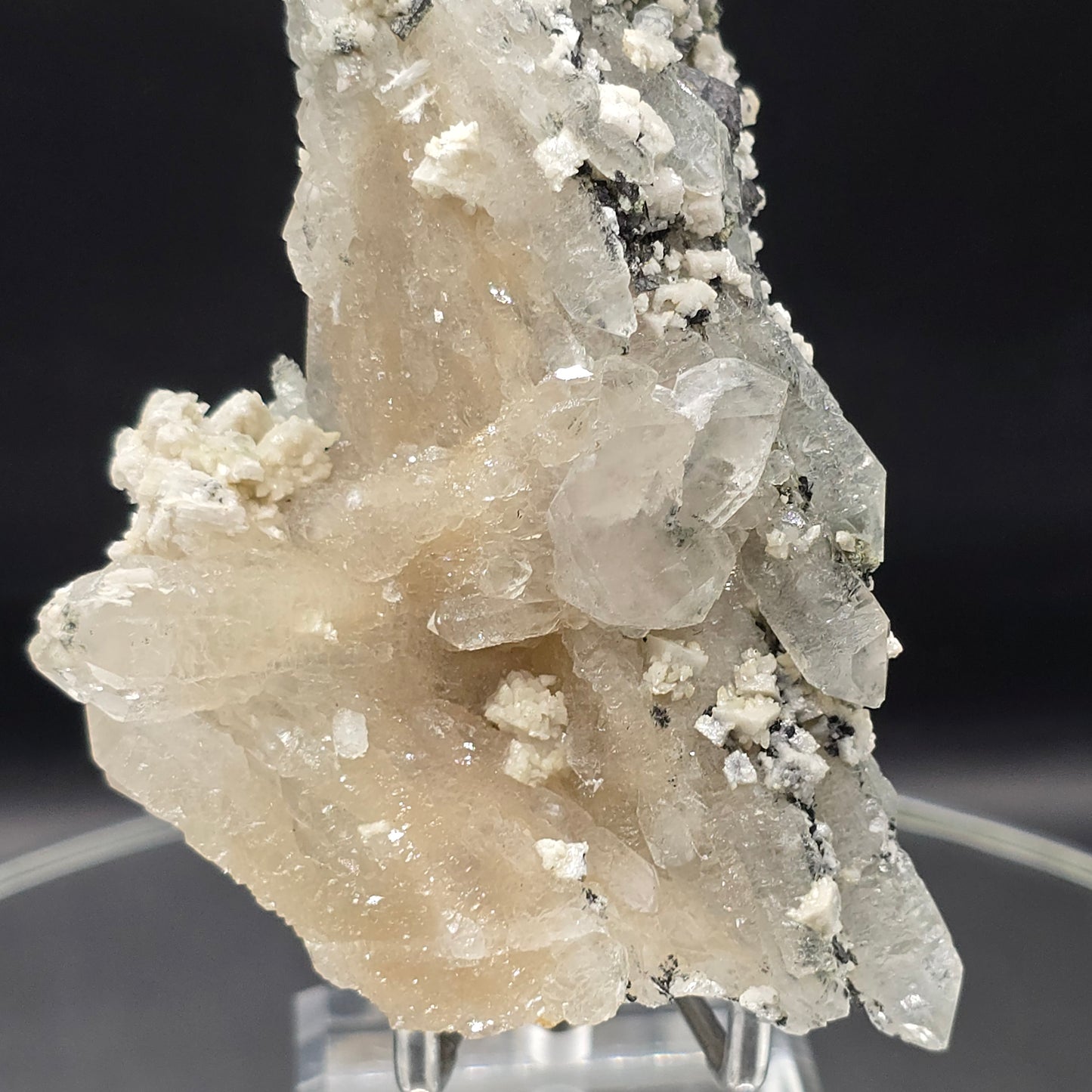 Quartz w Hematite from Inner Mongolia