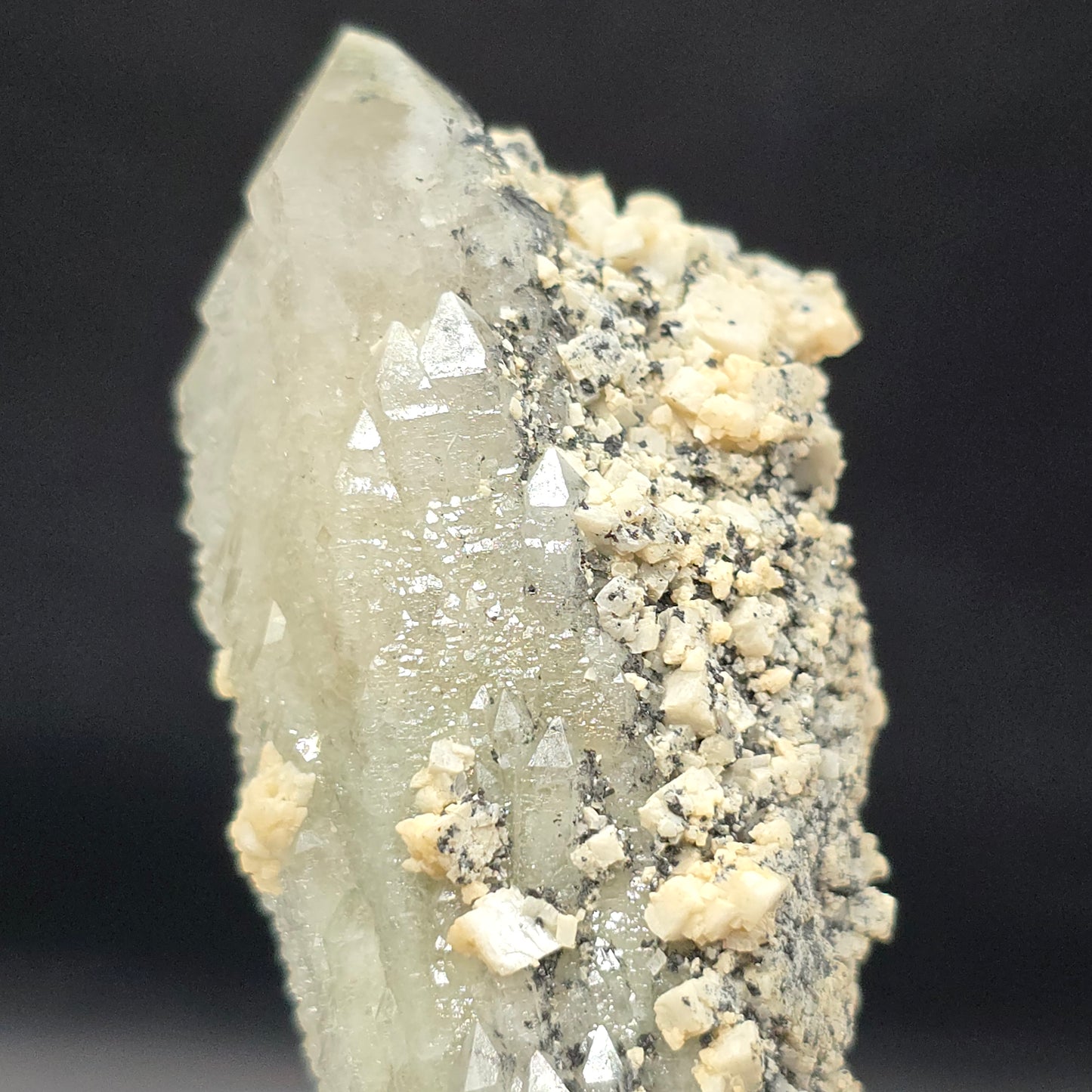 Quartz w Hematite Inner Mongolia
