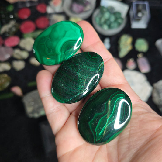 Malachite palm stone