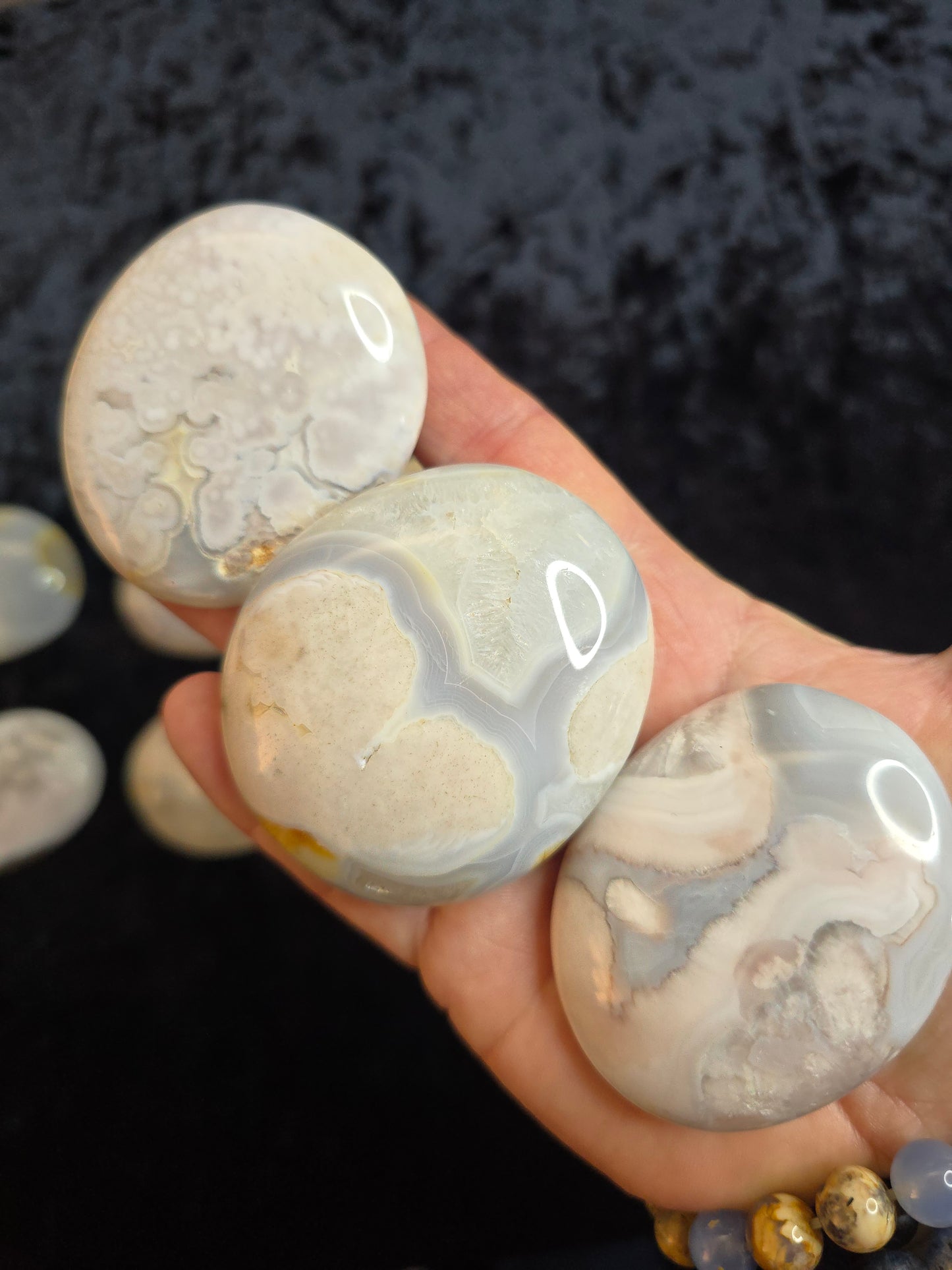 Blue Flower agate Palmstone