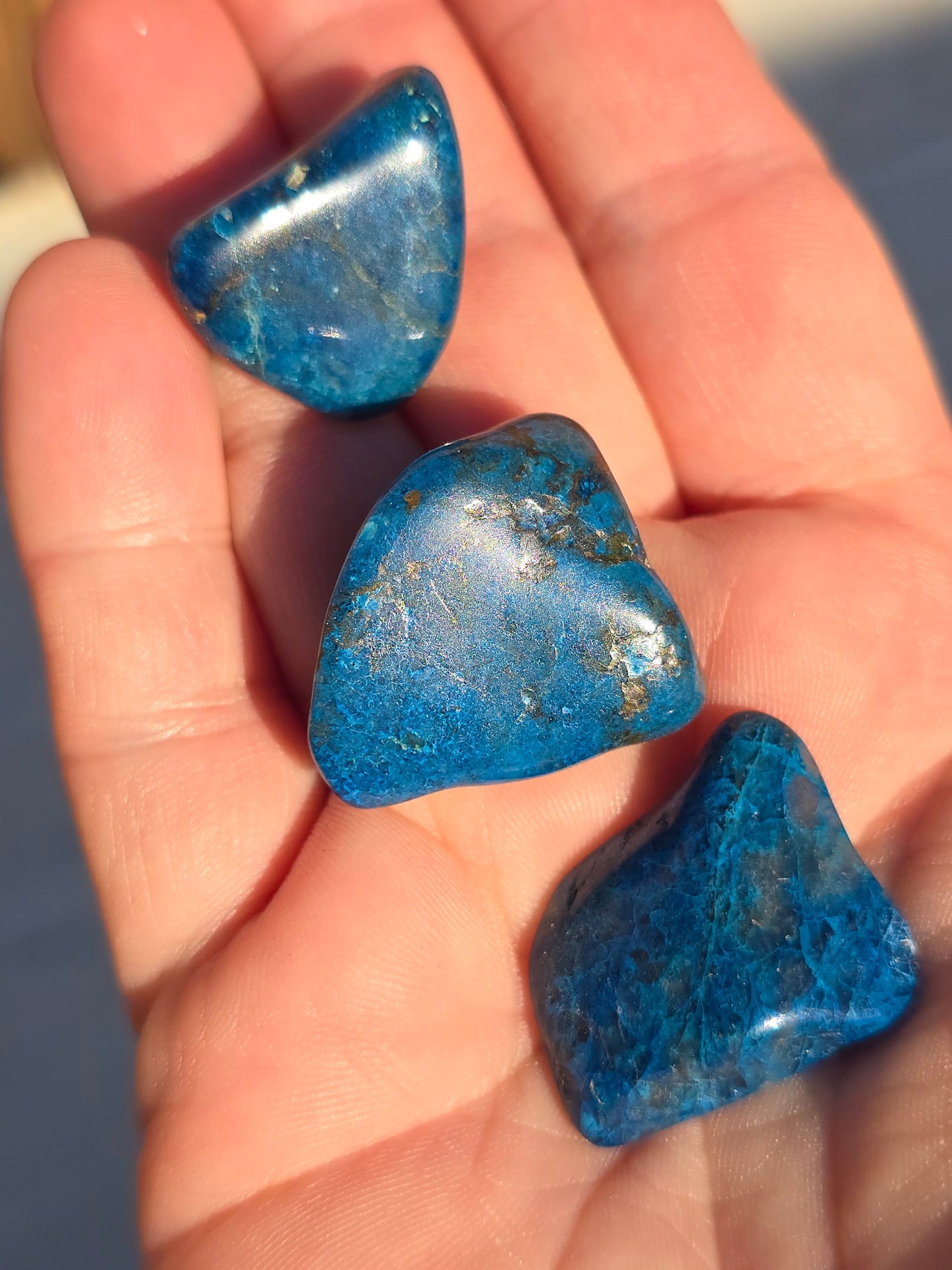 Shattuckite tumble
