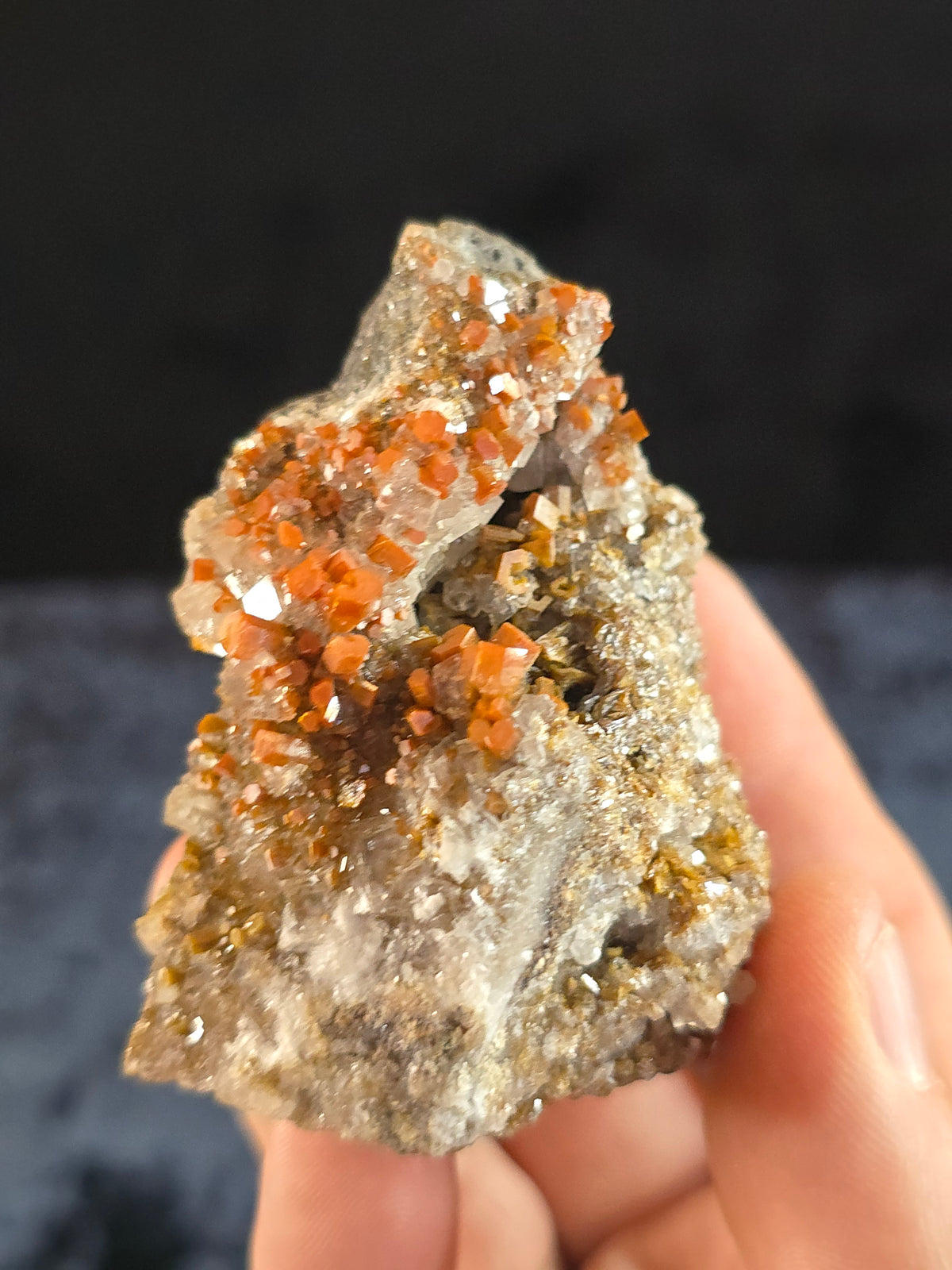 Vanadinite w calcite from Mexico