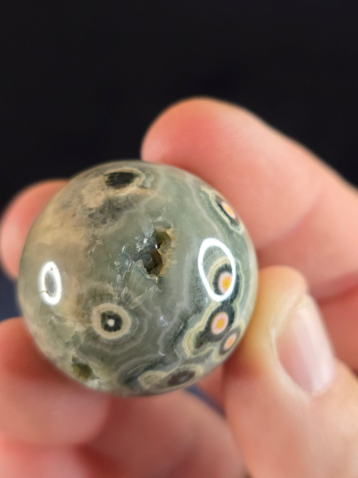 Ocean jasper vein 1-2 sphere Madagascar
