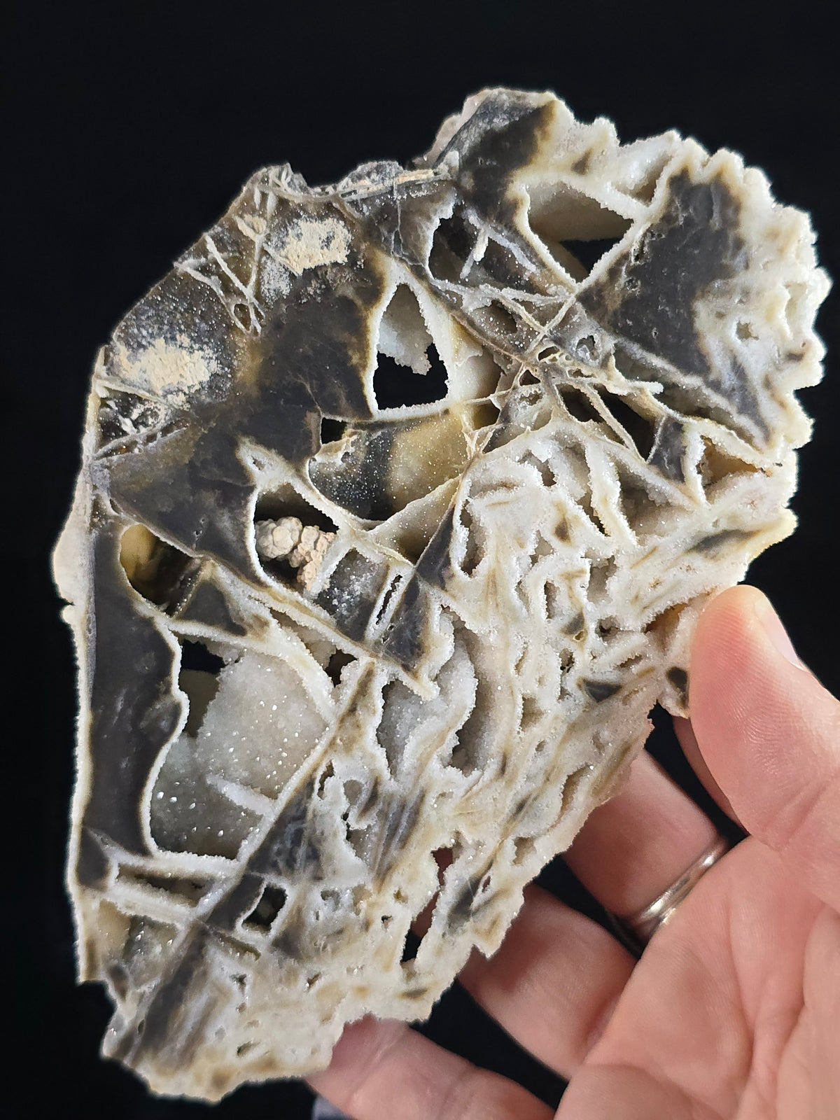 Portal Chalcedony & Quartz slab