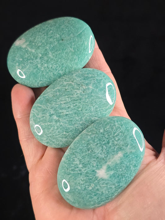 Amazonite palm stone